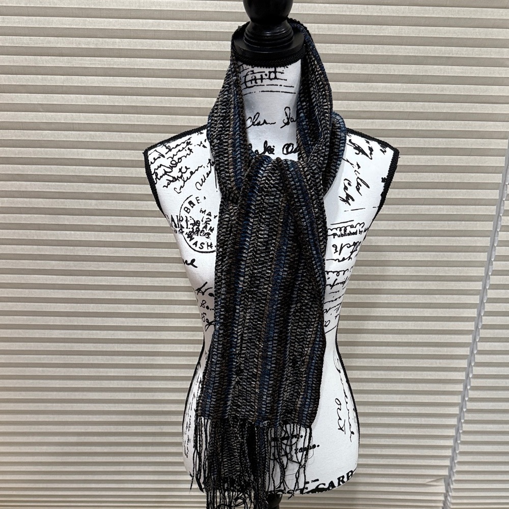 Stylish Black and Blue Scarf